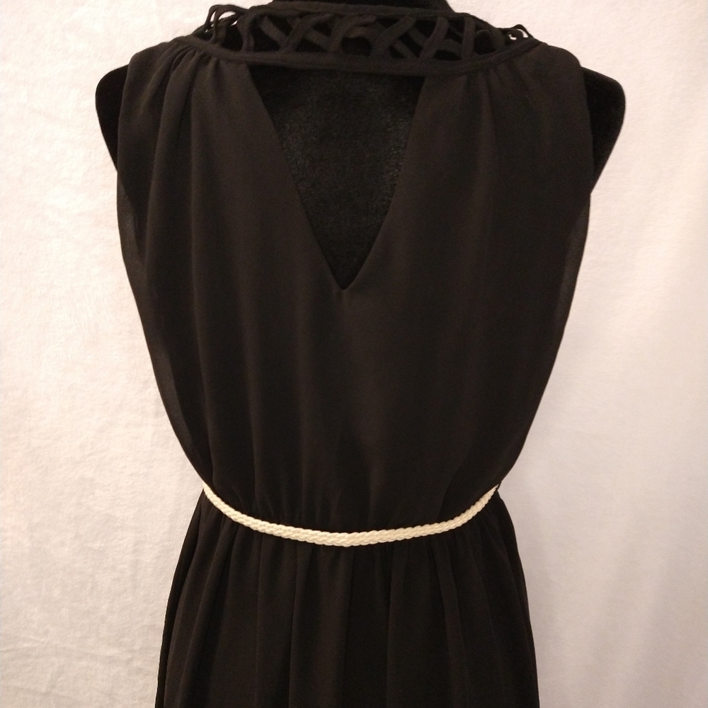 Hi-lo Dress - Picture 3 of 14
